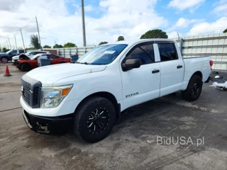 NISSAN TITAN S