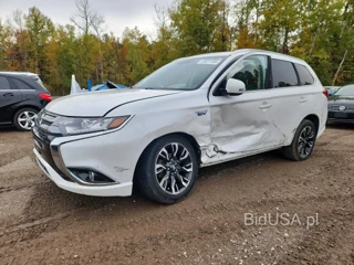 MITSUBISHI OUTLANDER SE