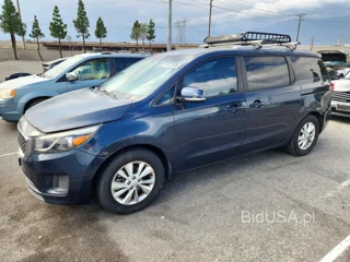 KIA SEDONA LX
