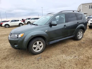 MITSUBISHI OUTLANDER SE