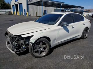 INFINITI Q50 SIGNATURE EDITION