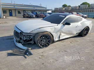 FORD MUSTANG I4