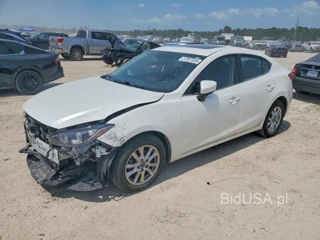 MAZDA 3 TOURING
