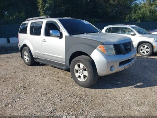 NISSAN NISSAN PATHFINDER SE