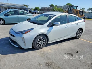 TOYOTA PRIUS LE AWD-E