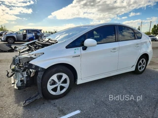 TOYOTA PRIUS THREE