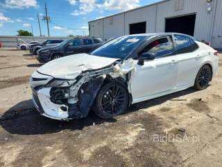 TOYOTA CAMRY XSE