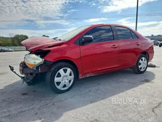 TOYOTA YARIS BASE