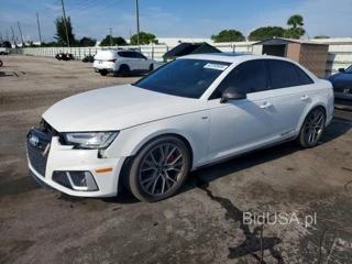 AUDI A4 PREMIUM PLUS