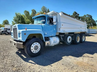 MACK RD688S