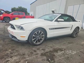 FORD MUSTANG GT