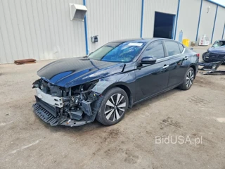 NISSAN ALTIMA SV