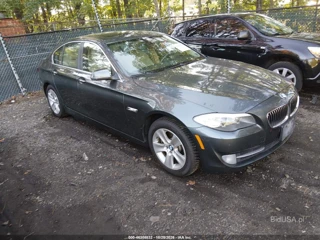 BMW 528I