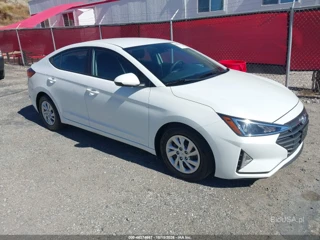 HYUNDAI HYUNDAI ELANTRA SE