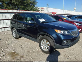 KIA KIA SORENTO LX