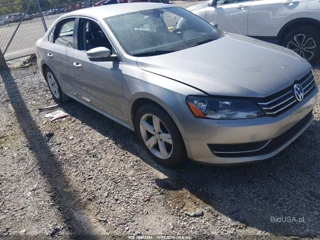 VOLKSWAGEN VOLKSWAGEN PASSAT 2.5L SE