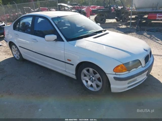 BMW 323I