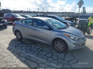 HYUNDAI HYUNDAI ELANTRA SE