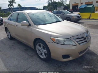 TOYOTA TOYOTA CAMRY LE