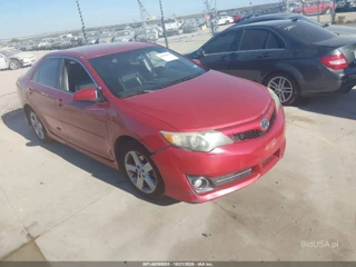 TOYOTA TOYOTA CAMRY SE