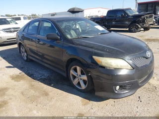 TOYOTA TOYOTA CAMRY SE