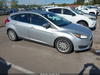 FORD FORD FOCUS TITANIUM