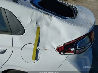 HYUNDAI HYUNDAI IONIQ HYBRID BLUE