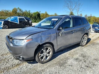 MITSUBISHI OUTLANDER SE