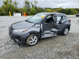 NISSAN KICKS S