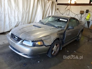 FORD MUSTANG