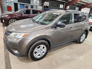 TOYOTA RAV4 LE