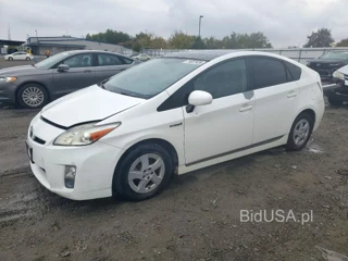 TOYOTA PRIUS IV