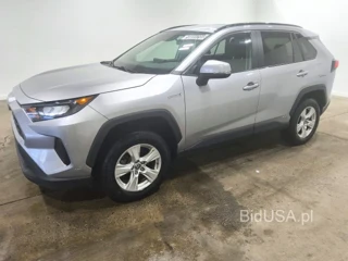 TOYOTA RAV4 LE