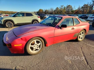 PORSCHE 944