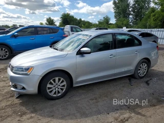 VOLKSWAGEN JETTA SE