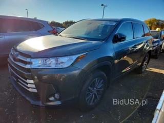 TOYOTA HIGHLANDER XLE