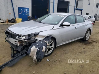 NISSAN ALTIMA S