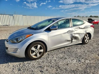 HYUNDAI ELANTRA GLS