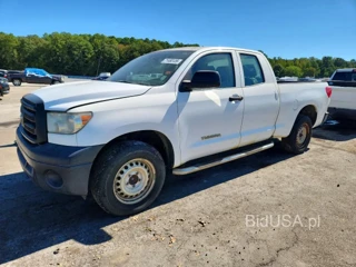 TOYOTA TUNDRA DOUBLE CAB SR5