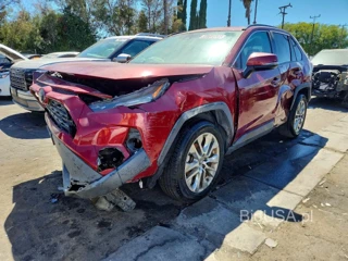TOYOTA RAV4 XLE PREMIUM