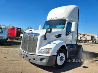 PETERBILT 579