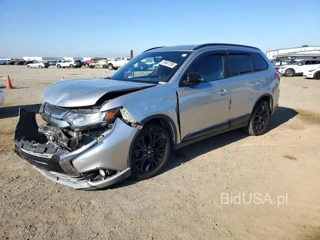 MITSUBISHI OUTLANDER SE