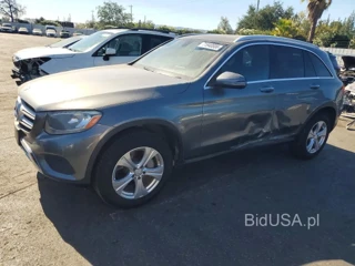 MERCEDES-BENZ GLC 300 4MATIC