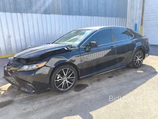 TOYOTA CAMRY SE