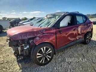 NISSAN KICKS SV