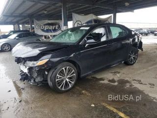 TOYOTA CAMRY SE