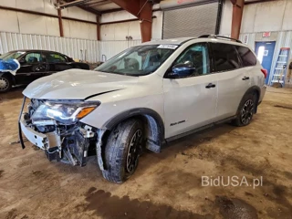 NISSAN PATHFINDER SV