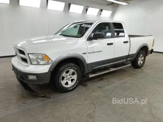 DODGE RAM 1500 SLT