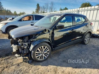 NISSAN KICKS SV