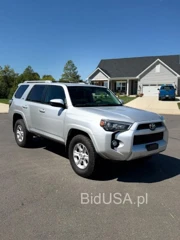 TOYOTA 4RUNNER SR5